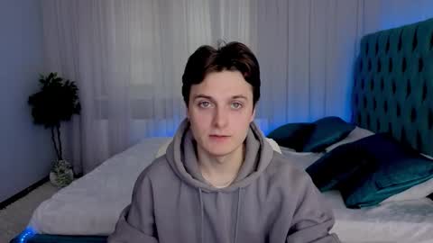 Snapshot of ggimperator chatting on October 13, 2025, 9:20 am Alex online show from October 13, 2025, 9:20 am