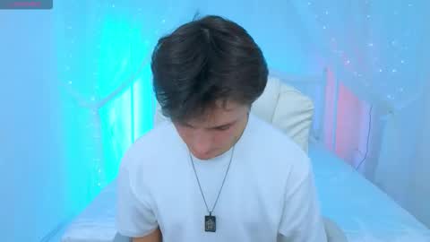 Snapshot of ggimperator chatting on October 27, 2025, 10:19 am Alex online show from October 27, 2025, 10:19 am