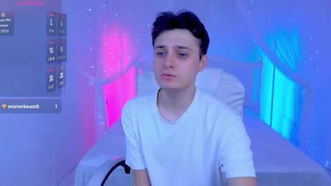 Snapshot of ggimperator chatting on November 26, 2025, 10:38 am Alex online show from November 26, 2025, 10:38 am