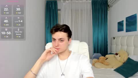 Snapshot of ggimperator chatting on December 1, 2025, 10:42 am Alex online show from December 1, 2025, 10:42 am