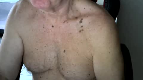 Snapshot of gh1952ma chatting on December 3, 2024, 9:11 am Gisse online show from December 3, 2024, 9:11 am