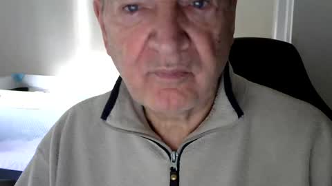 Snapshot of gh1952ma chatting on December 22, 2024, 10:28 am Gisse online show from December 22, 2024, 10:28 am