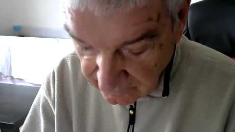 Snapshot of gh1952ma chatting on March 1, 2025, 1:07 pm Gisse online show from March 1, 2025, 1:07 pm