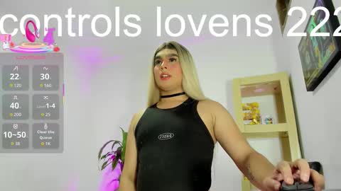 L A U R A online show from September 14, 2025, 1:49 am