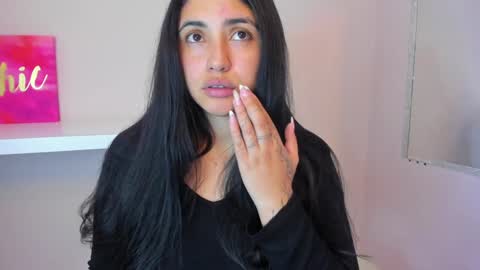 Danna Astrom online show from December 29, 2024, 7:28 am