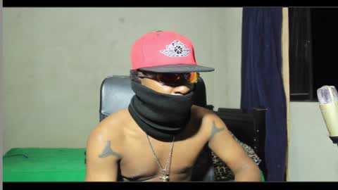 Snapshot of ghettolife2020 chatting on January 19, 2025, 2:04 am ghettolife2020 online show from January 19, 2025, 2:04 am