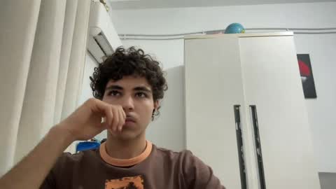 ghilassss online show from July 31, 2026, 1:32 pm