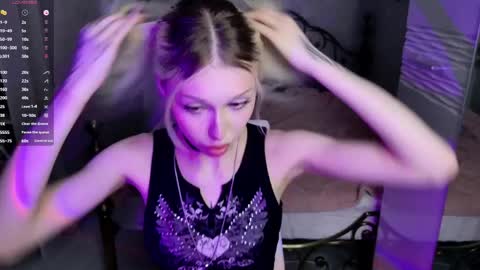 Snapshot of ghost_girlyy chatting on April 30, 2026, 4:24 pm violeta online show from April 30, 2026, 4:24 pm