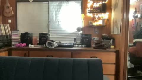 Snapshot of ghostboygbc chatting on October 1, 2025, 6:19 am ghostboygbc online show from October 1, 2025, 6:19 am