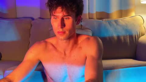 big boy ghost face online show from October 8, 2025, 1:14 am