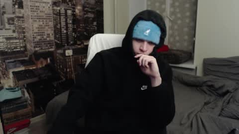 Snapshot of ghostfacefriends chatting on November 16, 2025, 2:06 am Fedya online show from November 16, 2025, 2:06 am