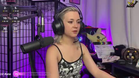 Snapshot of ghostieghoo chatting on April 25, 2026, 1:19 am Ghostie online show from April 25, 2026, 1:19 am