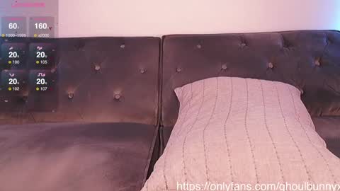 Bunny online show from December 4, 2024, 1:58 am