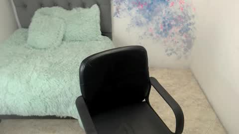 Gia atm online show from February 5, 2025, 7:10 pm