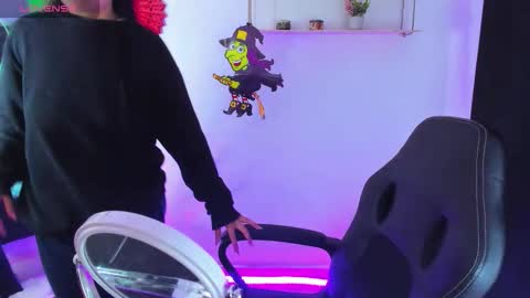 Snapshot of gia_contii chatting on October 20, 2025, 10:54 pm giaaaa online show from October 20, 2025, 10:54 pm