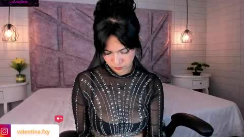 Gia online show from May 15, 2026, 1:29 pm