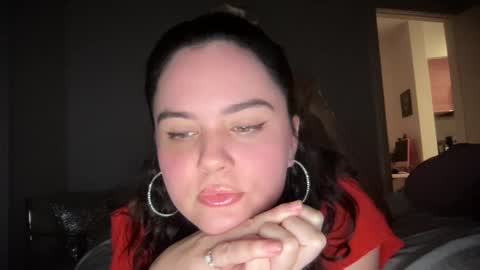 Snapshot of gia_is_horny chatting on December 18, 2024, 5:37 am The Queen of Squirt online show from December 18, 2024, 5:37 am