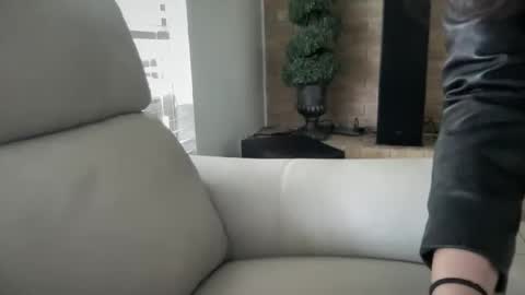 Snapshot of gia_is_horny chatting on December 26, 2024, 9:26 pm The Queen of Squirt online show from December 26, 2024, 9:26 pm