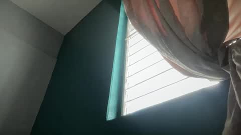 Snapshot of gia_is_horny chatting on January 15, 2025, 4:21 pm The Queen of Squirt online show from January 15, 2025, 4:21 pm