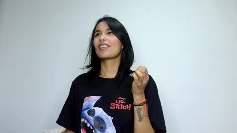 Gia Lee online show from October 1, 2025, 2:39 am