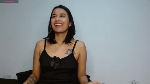 Gia Lee online show from October 18, 2025, 4:37 am