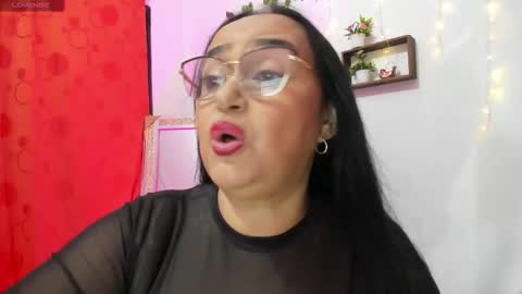 Snapshot of gia_nahomi chatting on December 13, 2025, 10:15 pm nahomi online show from December 13, 2025, 10:15 pm