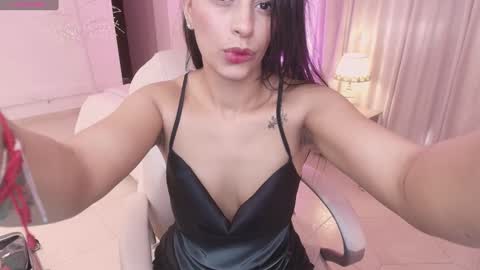 Snapshot of gia_watsonn chatting on December 18, 2024, 7:19 pm Gia online show from December 18, 2024, 7:19 pm