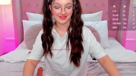 Gia online show from March 9, 2025, 8:31 pm