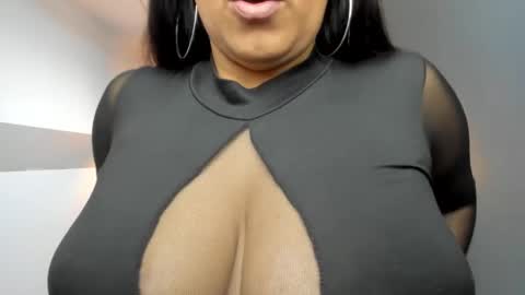 Snapshot of giafox_ chatting on January 27, 2025, 3:18 pm G I A FOX online show from January 27, 2025, 3:18 pm