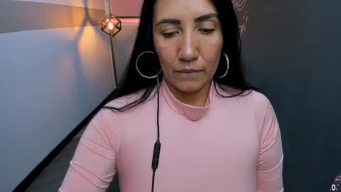 Snapshot of giafox_ chatting on February 24, 2025, 3:53 pm G I A FOX online show from February 24, 2025, 3:53 pm