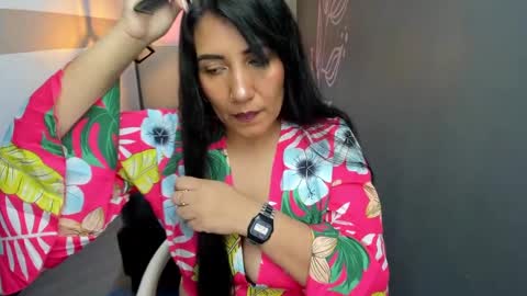 Snapshot of giafox_ chatting on March 3, 2025, 12:58 pm G I A FOX online show from March 3, 2025, 12:58 pm