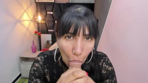 Snapshot of giafox_ chatting on November 8, 2025, 2:06 pm G I A FOX online show from November 8, 2025, 2:06 pm