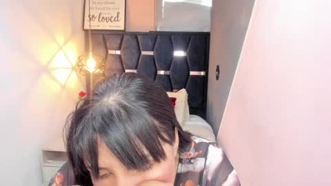 Snapshot of giafox_ chatting on November 10, 2025, 8:52 pm G I A FOX online show from November 10, 2025, 8:52 pm