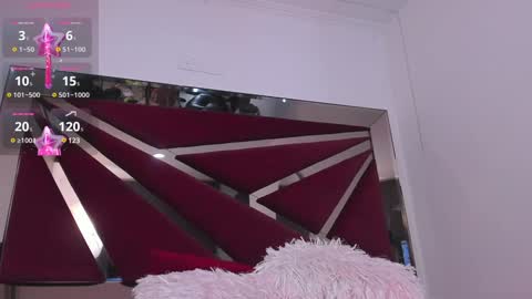 Gia  online show from December 31, 2024, 6:24 pm