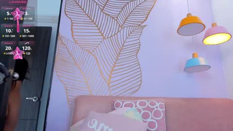 Gia  online show from January 22, 2025, 9:10 pm