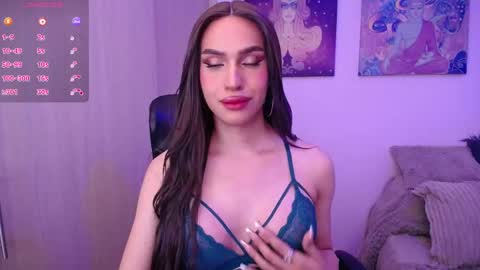 Gia Mint  online show from June 3, 2026, 2:36 am