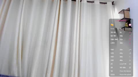 Giana online show from March 18, 2026, 5:27 pm