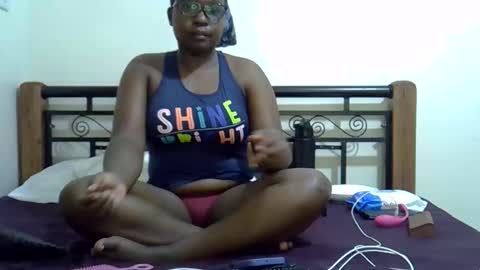 Snapshot of giannah01 chatting on November 3, 2025, 1:19 am Giannah online show from November 3, 2025, 1:19 am