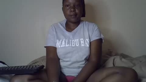 Snapshot of giannah01 chatting on November 9, 2025, 5:28 am Giannah online show from November 9, 2025, 5:28 am