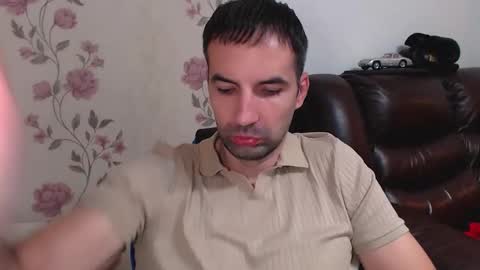 Gianni online show from November 4, 2025, 9:41 am