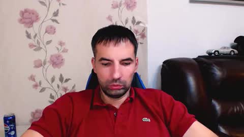 Gianni online show from November 25, 2025, 4:51 pm