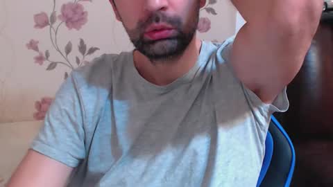 Gianni online show from February 15, 2026, 11:23 pm