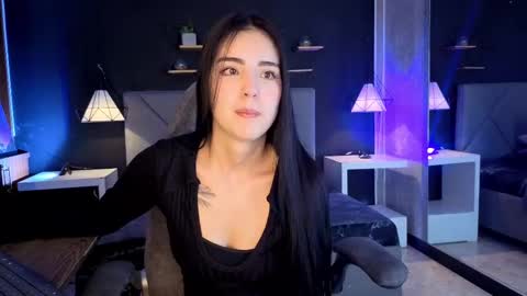 Snapshot of giapearl2 chatting on November 23, 2025, 6:08 pm Gia online show from November 23, 2025, 6:08 pm