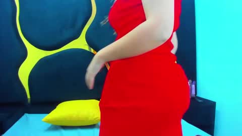 GiaRoussel online show from March 7, 2025, 2:23 pm