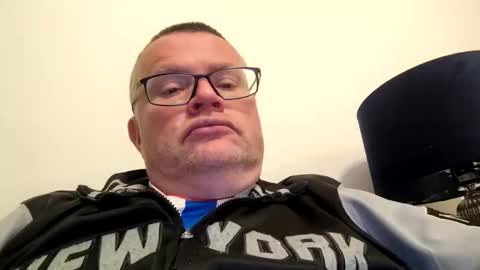 giddyup2222222 online show from April 21, 2026, 12:01 am