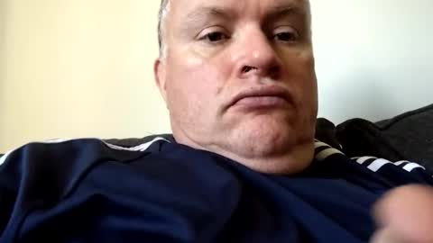 giddyup2222222 online show from April 24, 2026, 12:18 pm