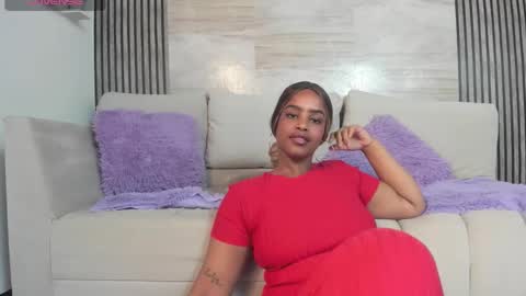 Snapshot of gigi_mane chatting on December 3, 2025, 1:35 am gigi_mane online show from December 3, 2025, 1:35 am