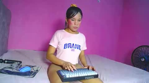 GIGI STCOTT online show from May 18, 2026, 12:29 am