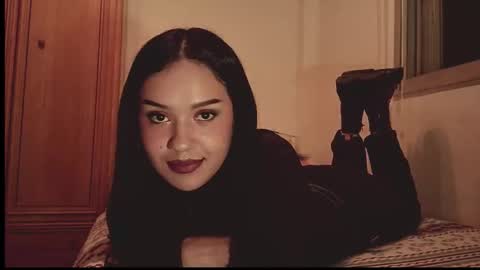 Snapshot of gigifontaine_ chatting on March 7, 2026, 7:00 pm Gigi independet model P online show from March 7, 2026, 7:00 pm