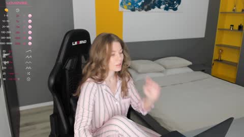 gigihadd online show from December 31, 2024, 12:04 pm